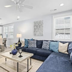 Stylish 3BR OC Gardens with Patio and Parking