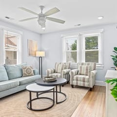 Charming Garden District Escape! Walk to Beach