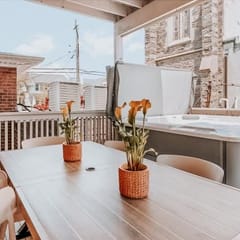 3BR Walk to Beach + Hot Tub + Family Friendly Condo