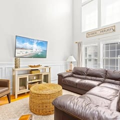 3BR Seaside Haven - Beach Block Home w/ Parking