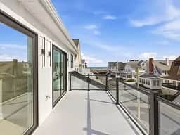 PURE LUXE Beach Block 5br Mansion - Image 4