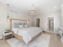 PURE LUXE Beach Block 5br Mansion - Image 5
