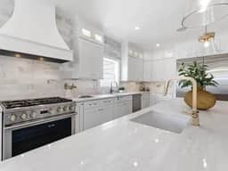 PURE LUXE Beach Block 5br Mansion - Image 3