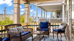 Modern Historic Charm 4br ONE Block to Beach - Image 2