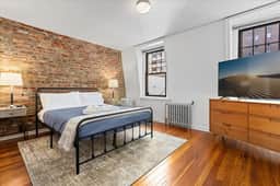 Rittenhouse Loft w/ City Views + Private Patio - Image 2