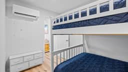 2br Condo Steps to Beach w Pool & Parking! - Image 5