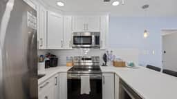 Cozy & Clean 2 BR Wildwood Getaway - Image 2