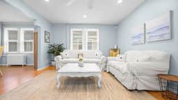 NEW 3br/2ba Beach Home 2.5 blks to Beach! - Image 5