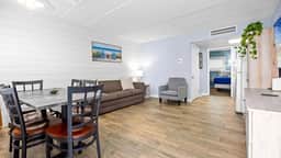 Beachfront WW Crest Condo! Sleeps 6 - Image 5