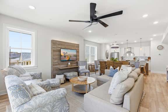 NEW Luxury Townhouse with Rooftop Deck - Image 1