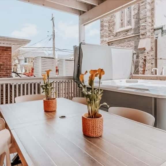 3BR Walk to Beach + Hot Tub + Family Friendly Condo - Image 1