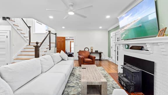 Grand Ventnor Estate - Luxurious 8BR Mansion - Image 4