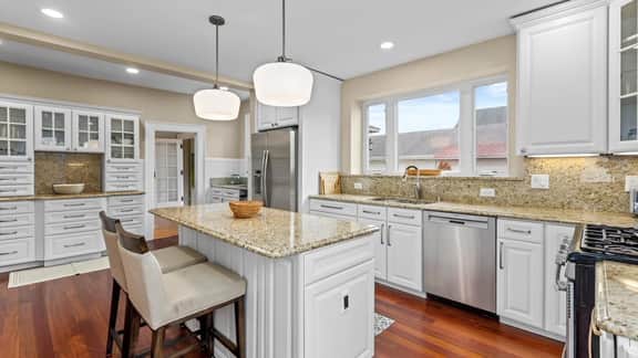 Grand Ventnor Estate - Luxurious 8BR Mansion - Image 2
