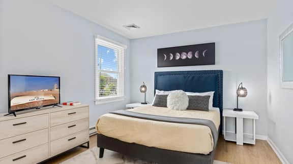 2BR Beach Escape - Walk to Boardwalk & Downtown OC - Image 4