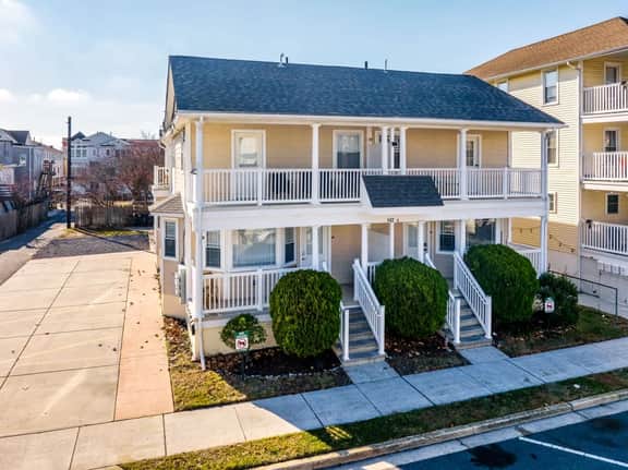 3BR - Heart of Wildwood | Steps to Beach + Parking - Image 5