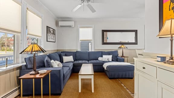 Charming North End OC Beach House 4BR/3BA - Image 1