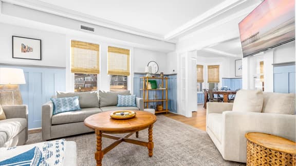 Spacious OC 5br + Den Steps to Beach and Boards - Image 1