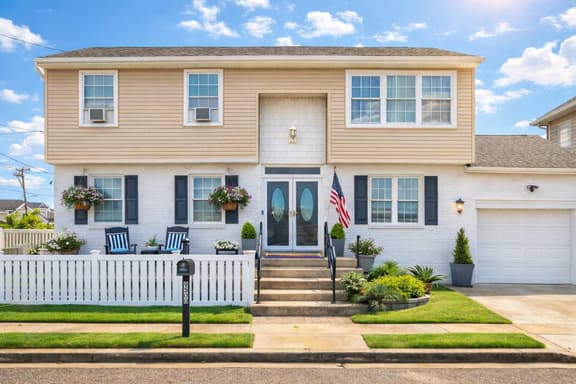 5BR Beach House in WW Crest - Sleep 12! - Image 1