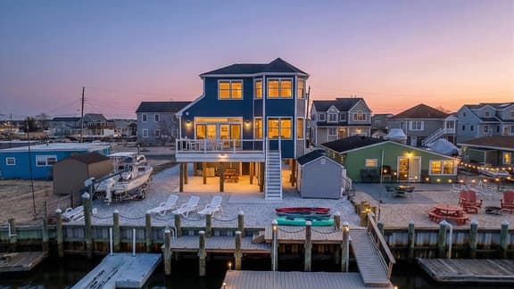 Waterfront! Newly Built 3br Casa Del Pescatore - Image 1
